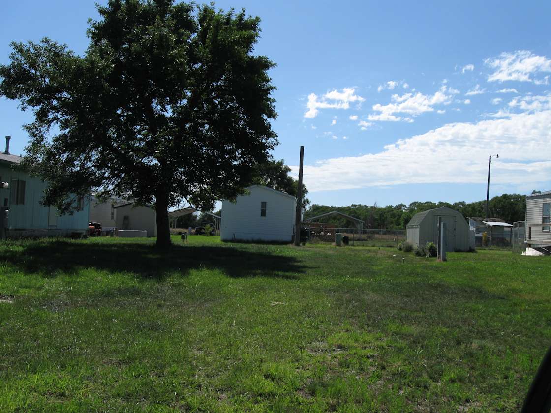 Quiet RV Park in the Country Hipcamp in Sutherland, Nebraska