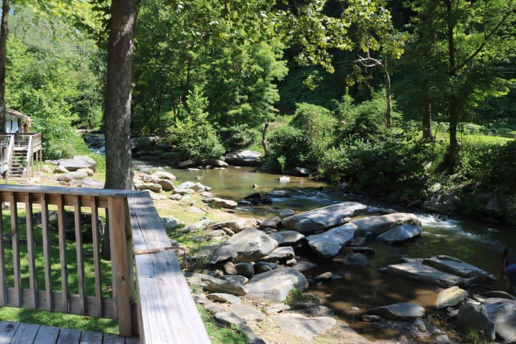 Bryant’s Apple House Hipcamp in Bat Cave, North Carolina