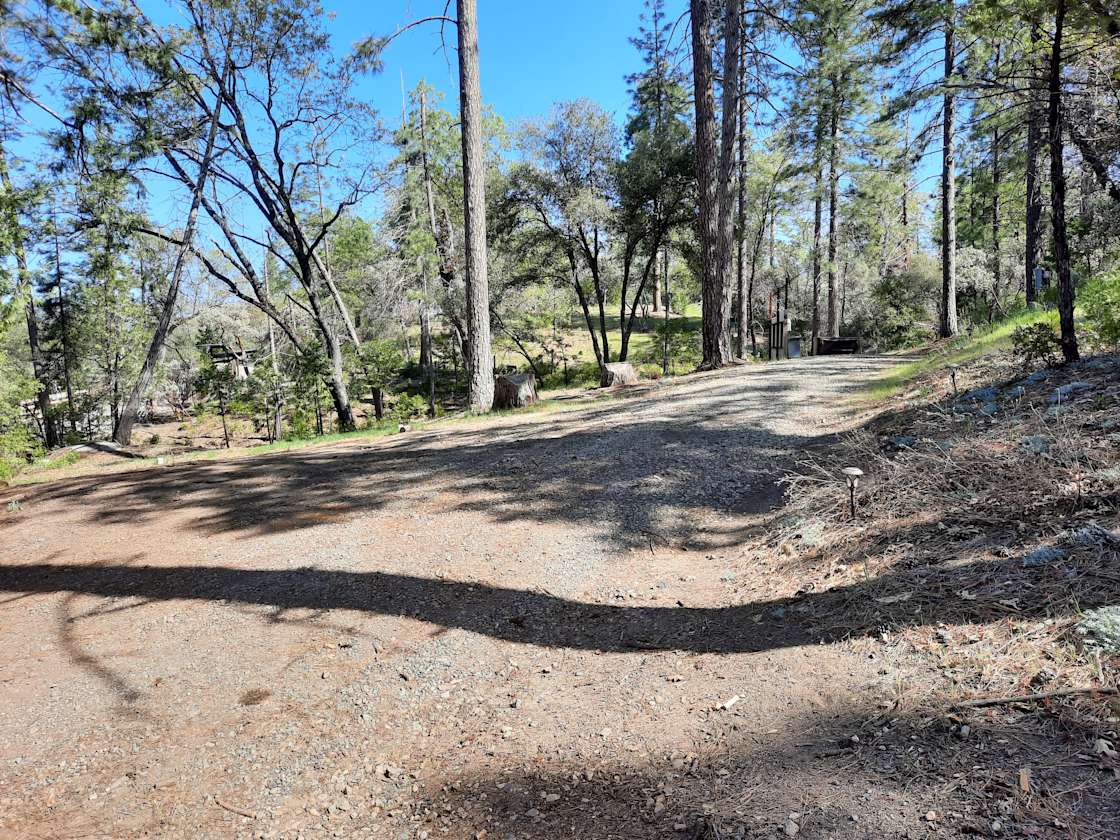 Doug P.’s Land Hipcamp in Oakhurst, California