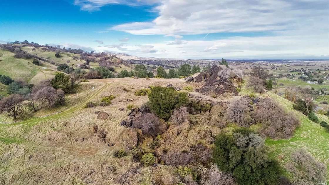 30+ Acres 270° Views in Vacaville Hipcamp in Allendale, California