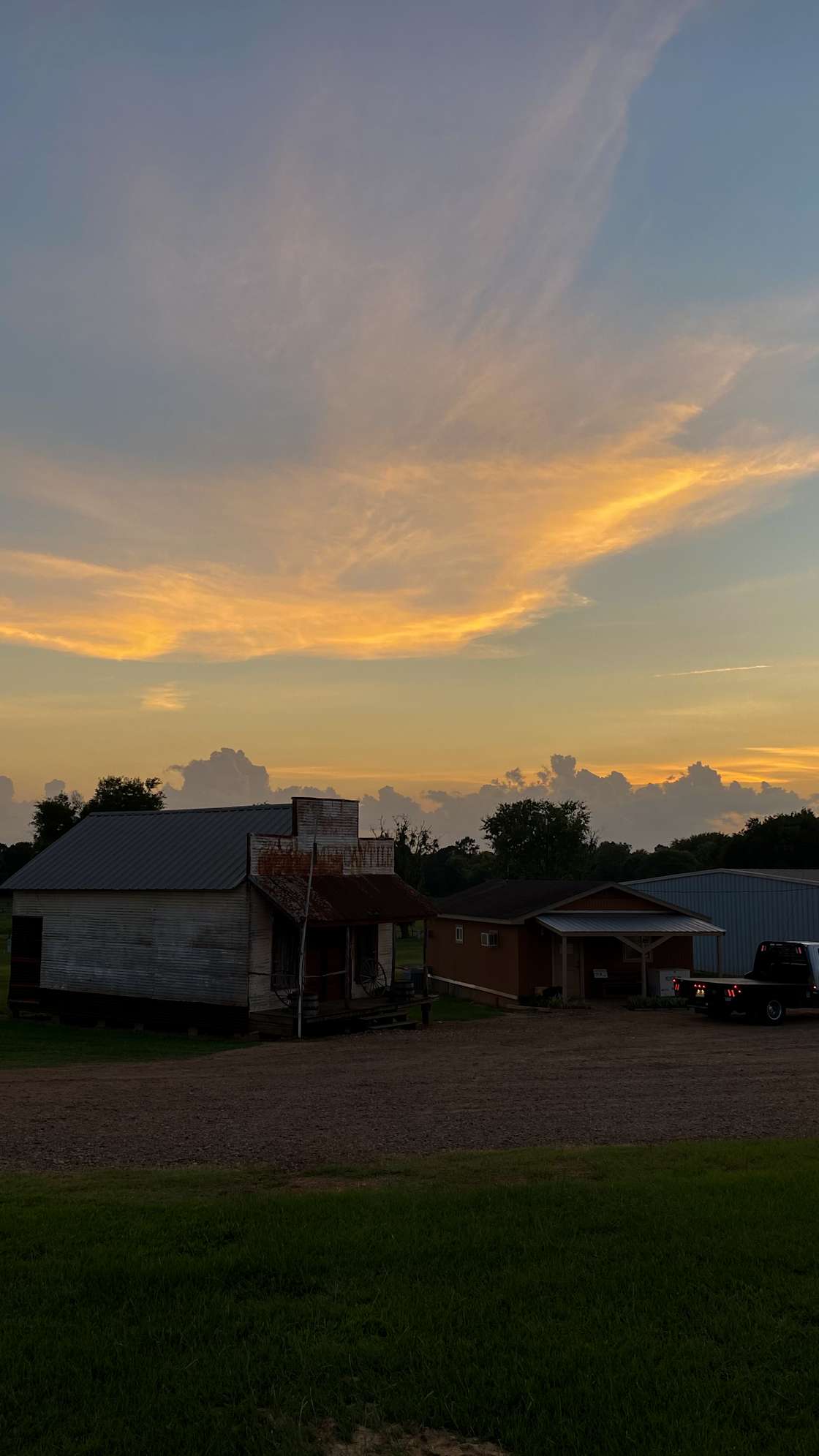 Yellow Rose Canyon Hipcamp in Mount Enterprise, Texas