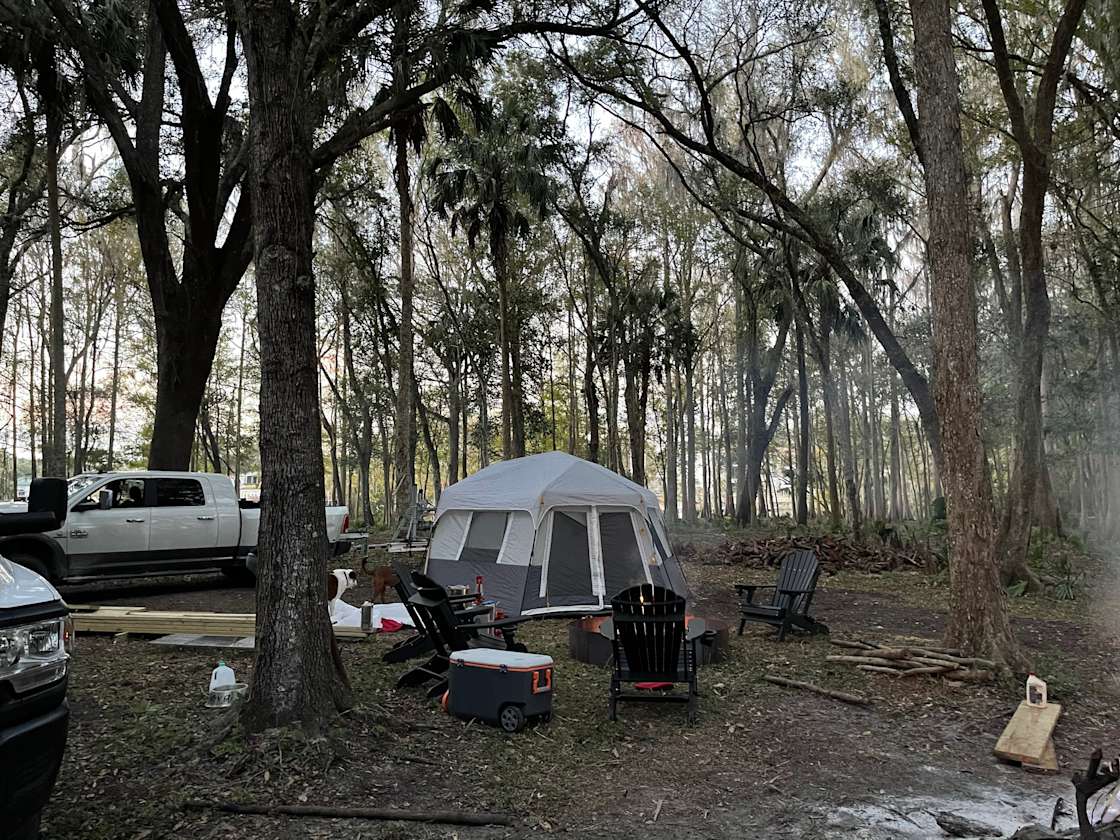 End of the Rainbow Resort - Hipcamp in Dunnellon, Florida