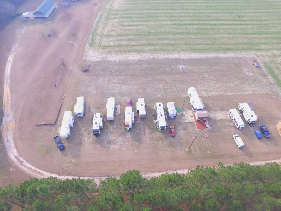 22 Premium Sites Level Grass Lawn Hipcamp in Baxley,