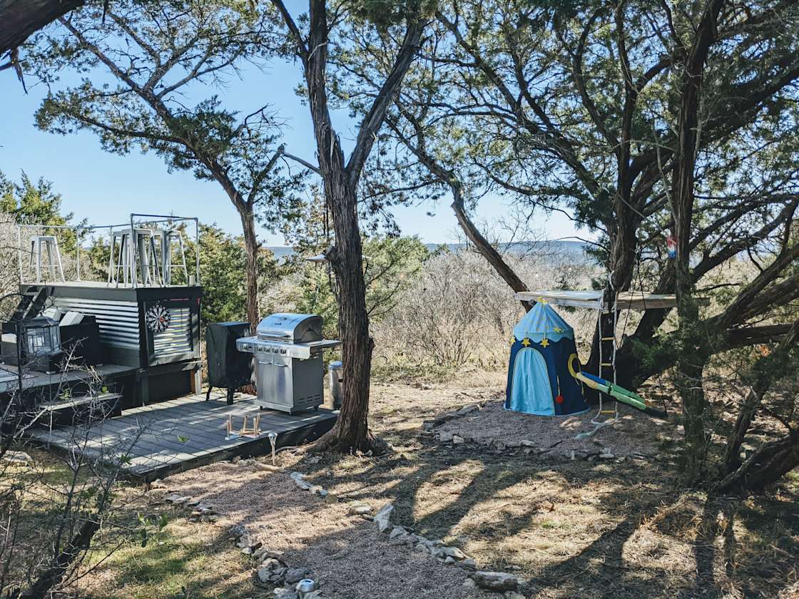 Hill Top Lake House Hipcamp in Texas