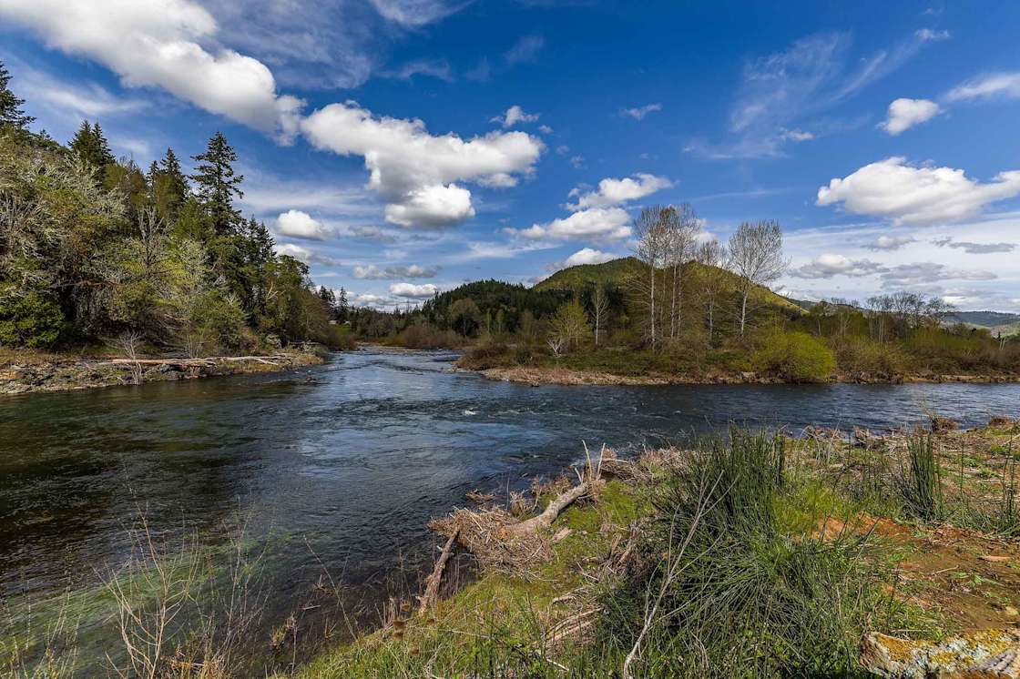 Brand New RV on RIVER! Hipcamp in Days Creek, Oregon