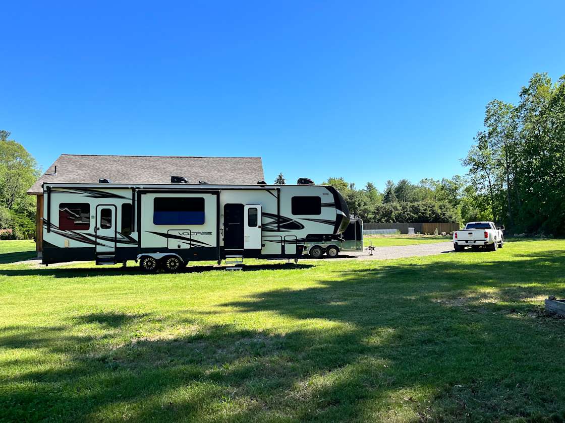 Bernardston Hideaway Hipcamp in Bernardston, Massachusetts