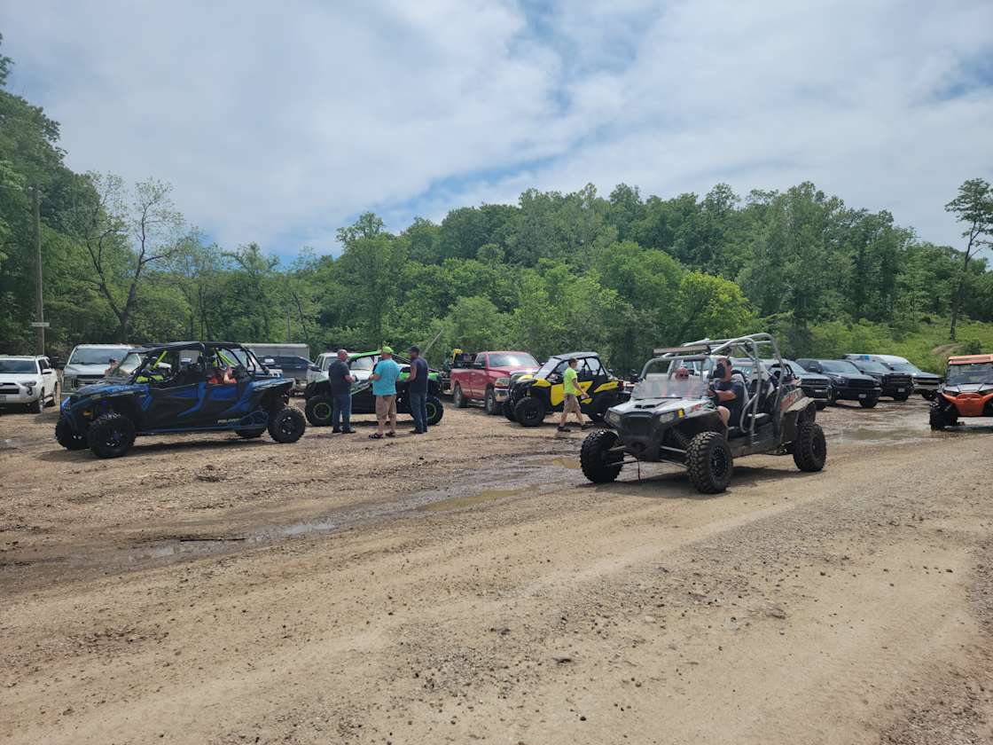 LOTO Off Road Park Hipcamp in Gravois Mills, Missouri