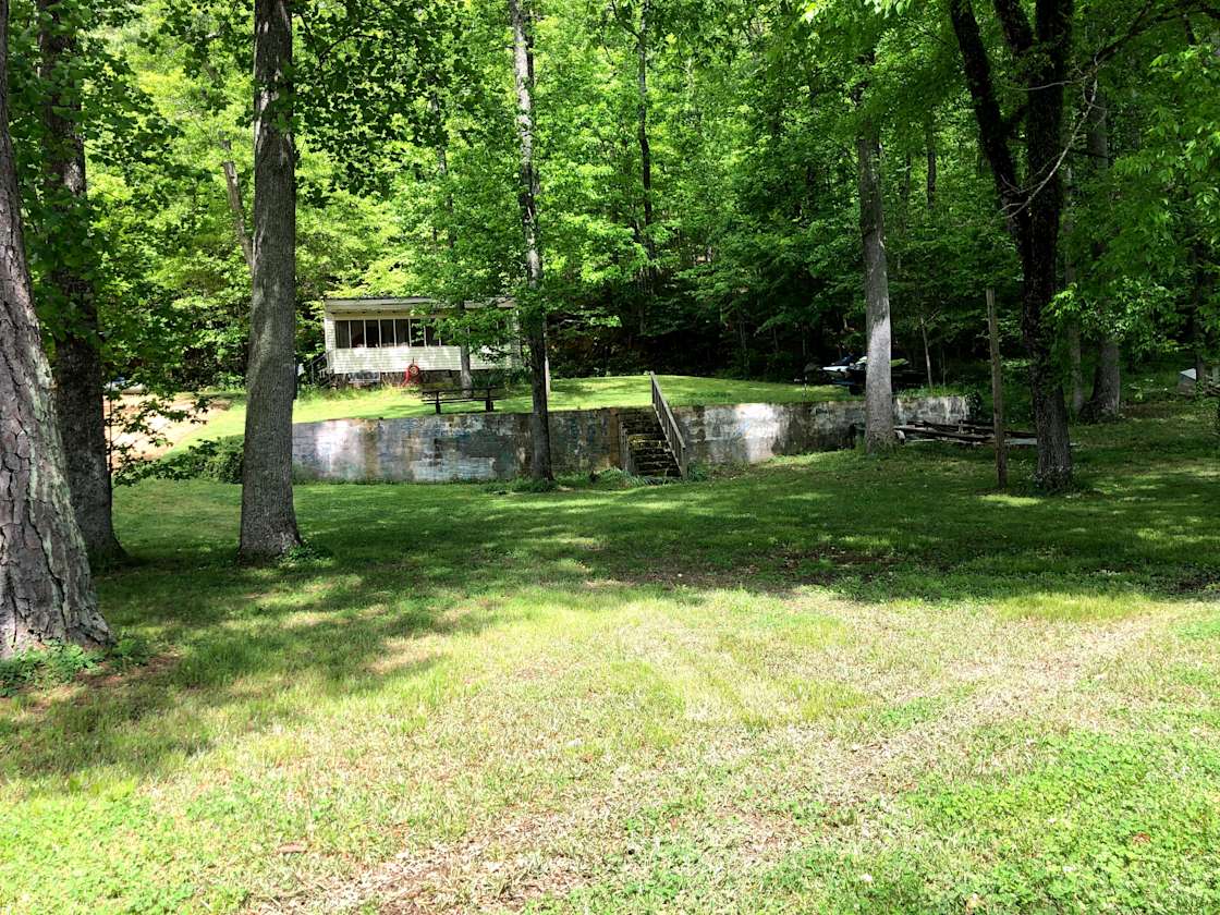 Cottage on the Coosa! Hipcamp in Ragland, Alabama