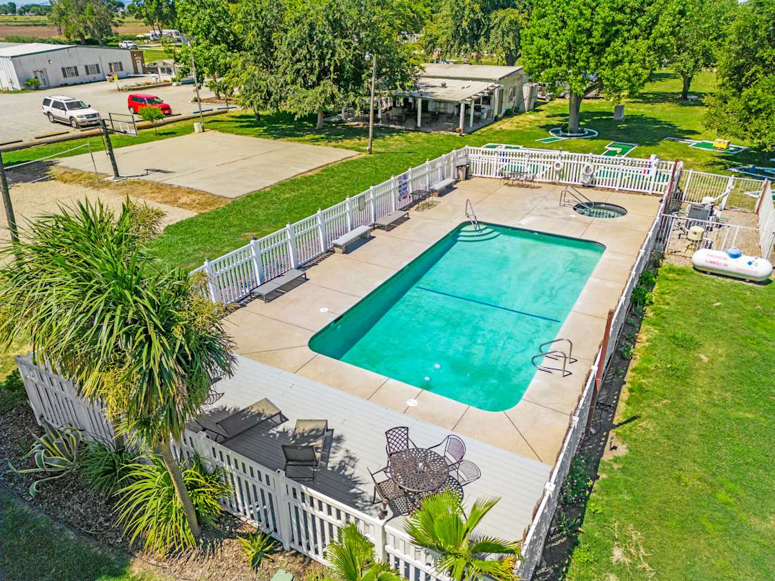 Delta Shores Resort & Marina Hipcamp in Isleton, California