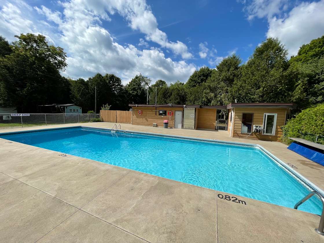 Harmony Resorts Grand Valley Hipcamp in Orangeville, Ontario