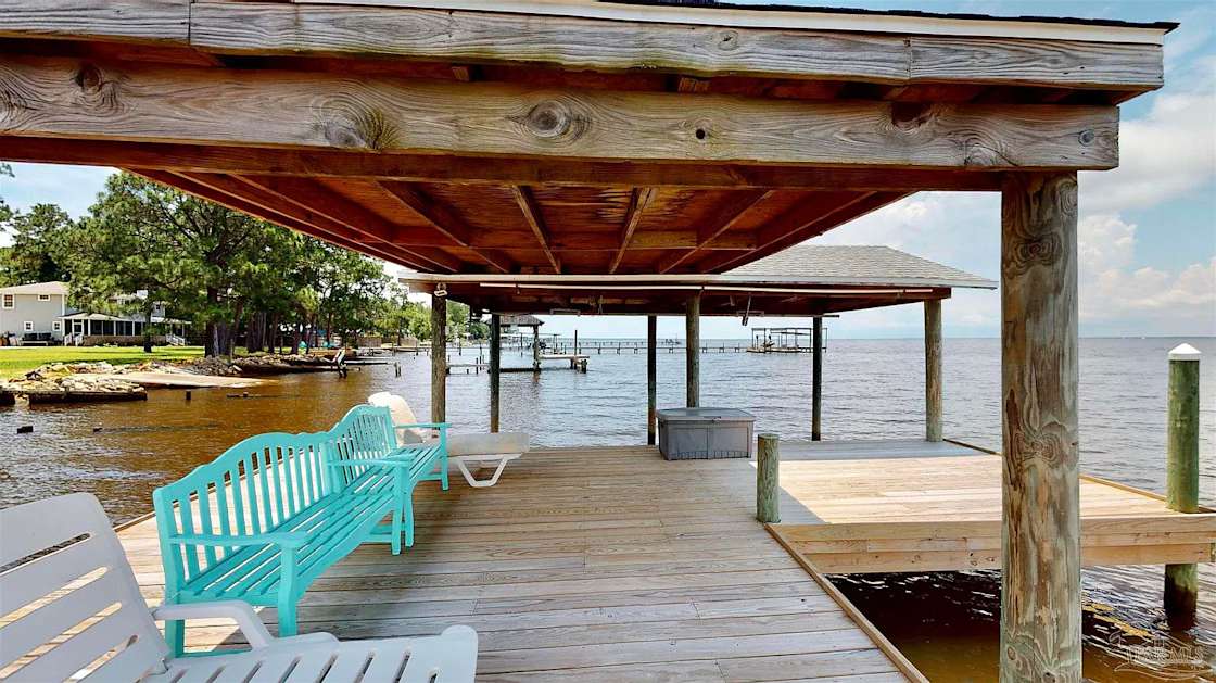 East Bay Waterfront Home Hipcamp in Navarre, Florida