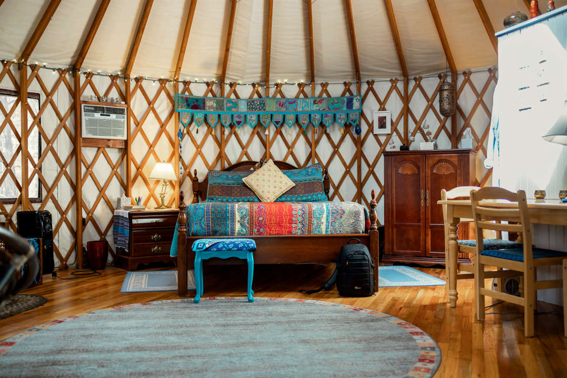 Yurts near outlet me