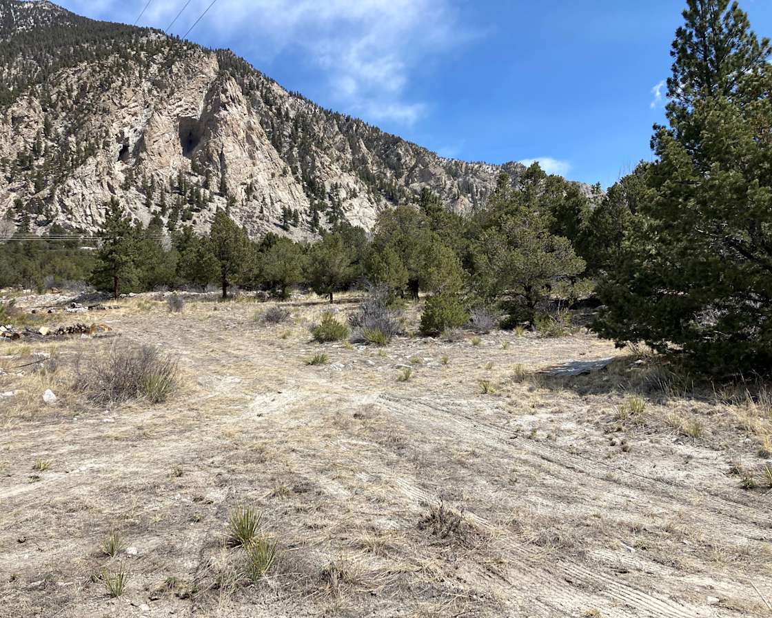 Chalk Cliffs Hideaway Hipcamp in Nathrop, Colorado