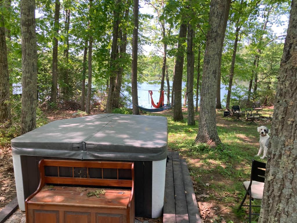 Lakefront! Swim, Kayak, Hot tub! Hipcamp in Charlton, Massachusetts