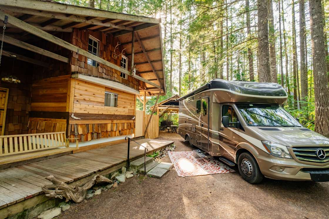 Private RV parking near Mt Rainier Hipcamp in Packwood, Washington