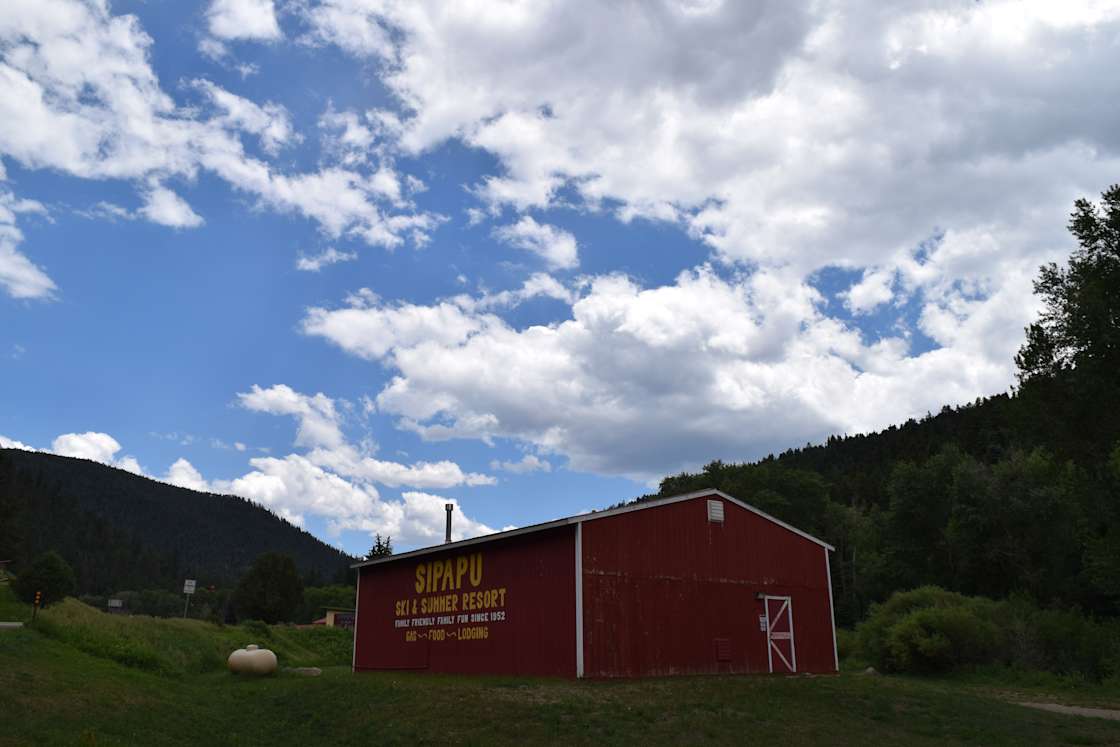Sipapu Ski & Summer Resort Hipcamp in Vadito, New Mexico