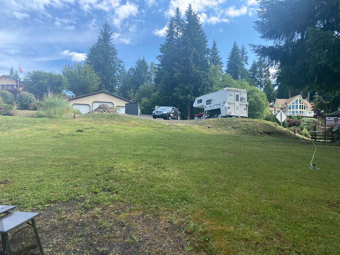 Lakefront getaway Hipcamp in Mossyrock, Washington