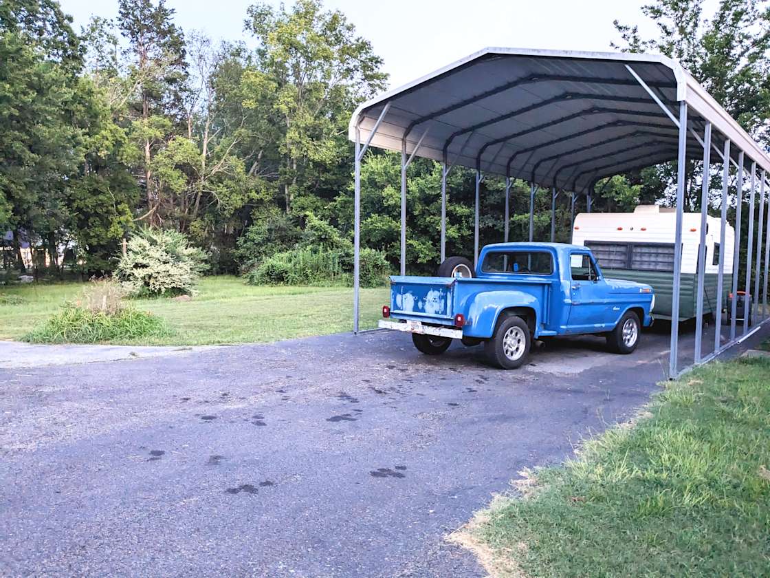 Peaceful RV Getaway Near Town Hipcamp in Lindale, Texas