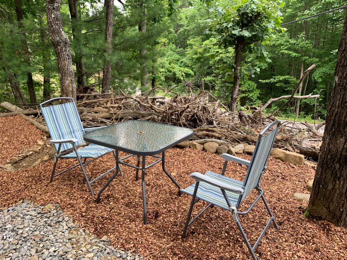 Top of the World Lake Access Hipcamp in Tallassee, Tennessee