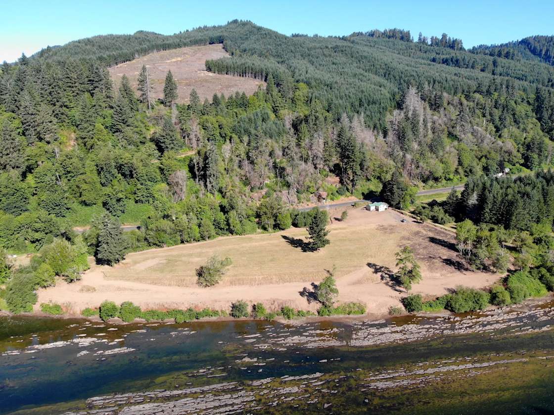 River Front Retreat Hipcamp in Scottsburg, Oregon