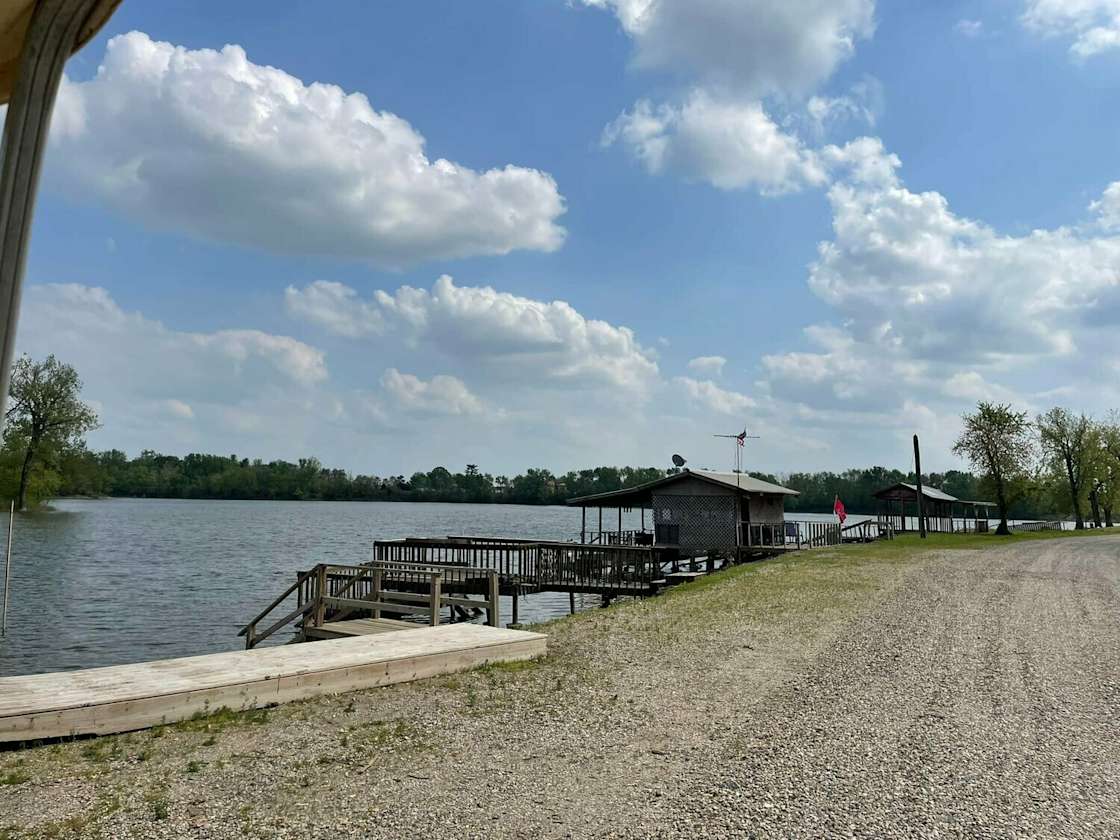 Lazy L Lake Campground - Hipcamp in West Terre Haute, Indiana