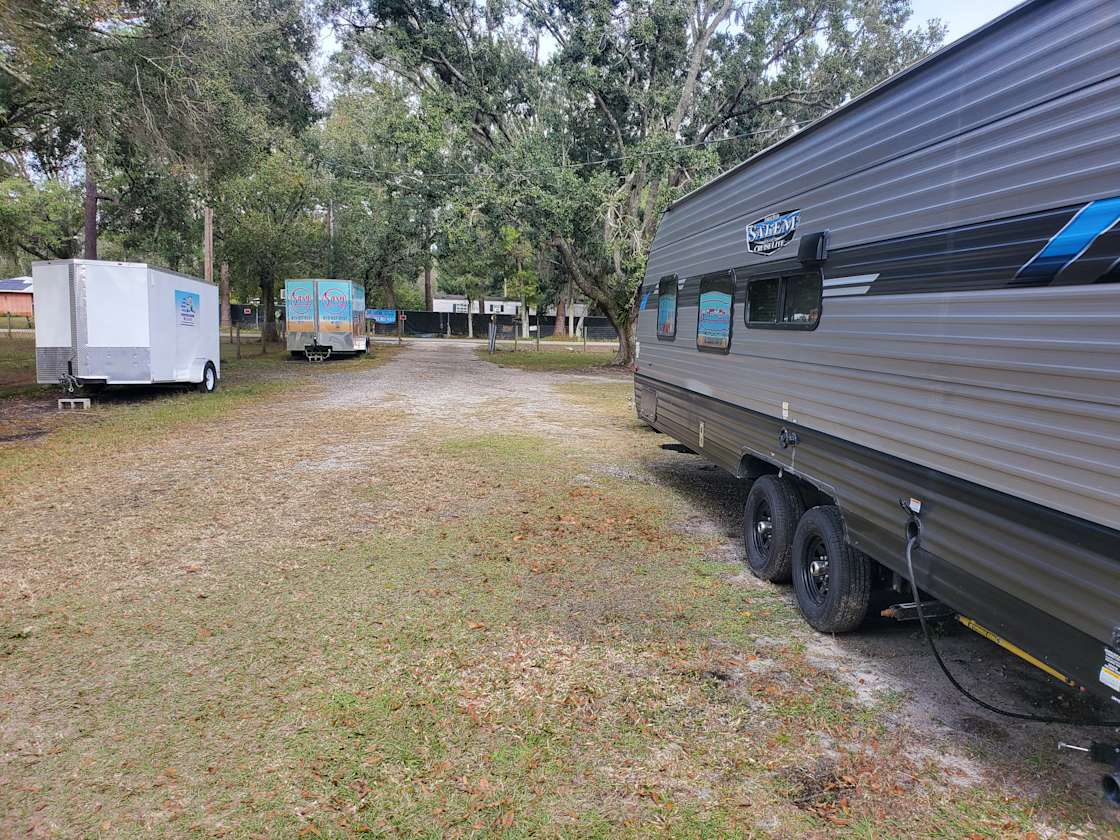 Bobby's quite place Hipcamp in Lutz, Florida