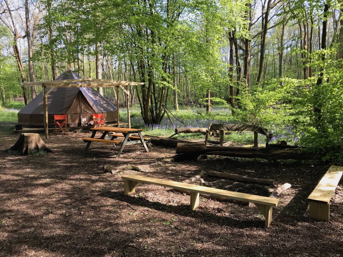 'Wild Glamping' Bell Tent 