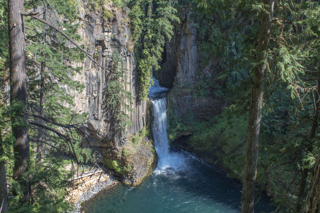 Nearby Toketee Falls is just a small drive and a short hike away.