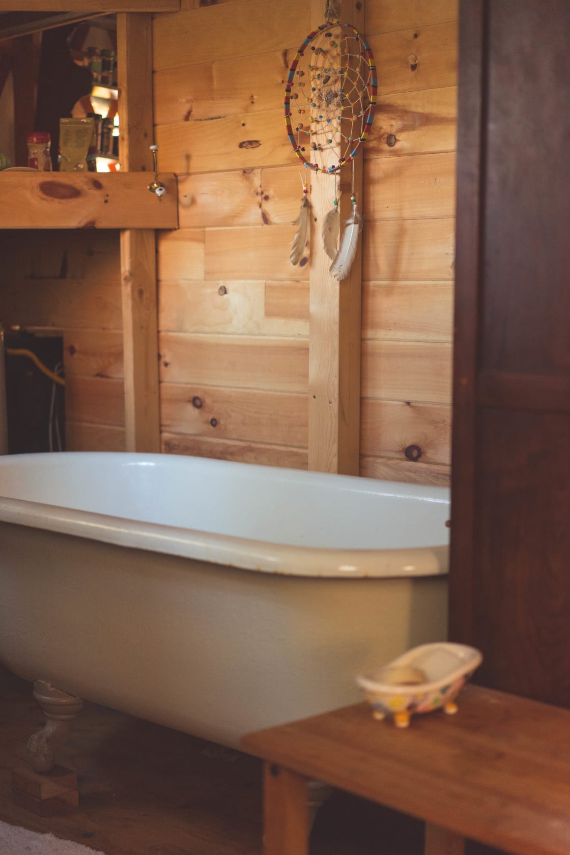 Yes, there is a bathtub, and it is amazing.
