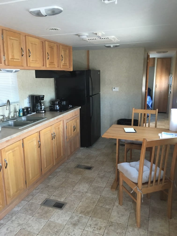 Kitchen area, full size appliances  