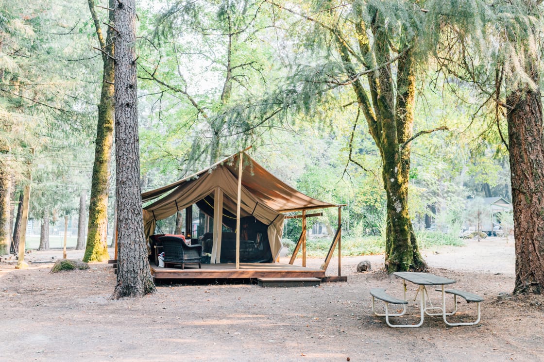 The beautiful glamping tent!