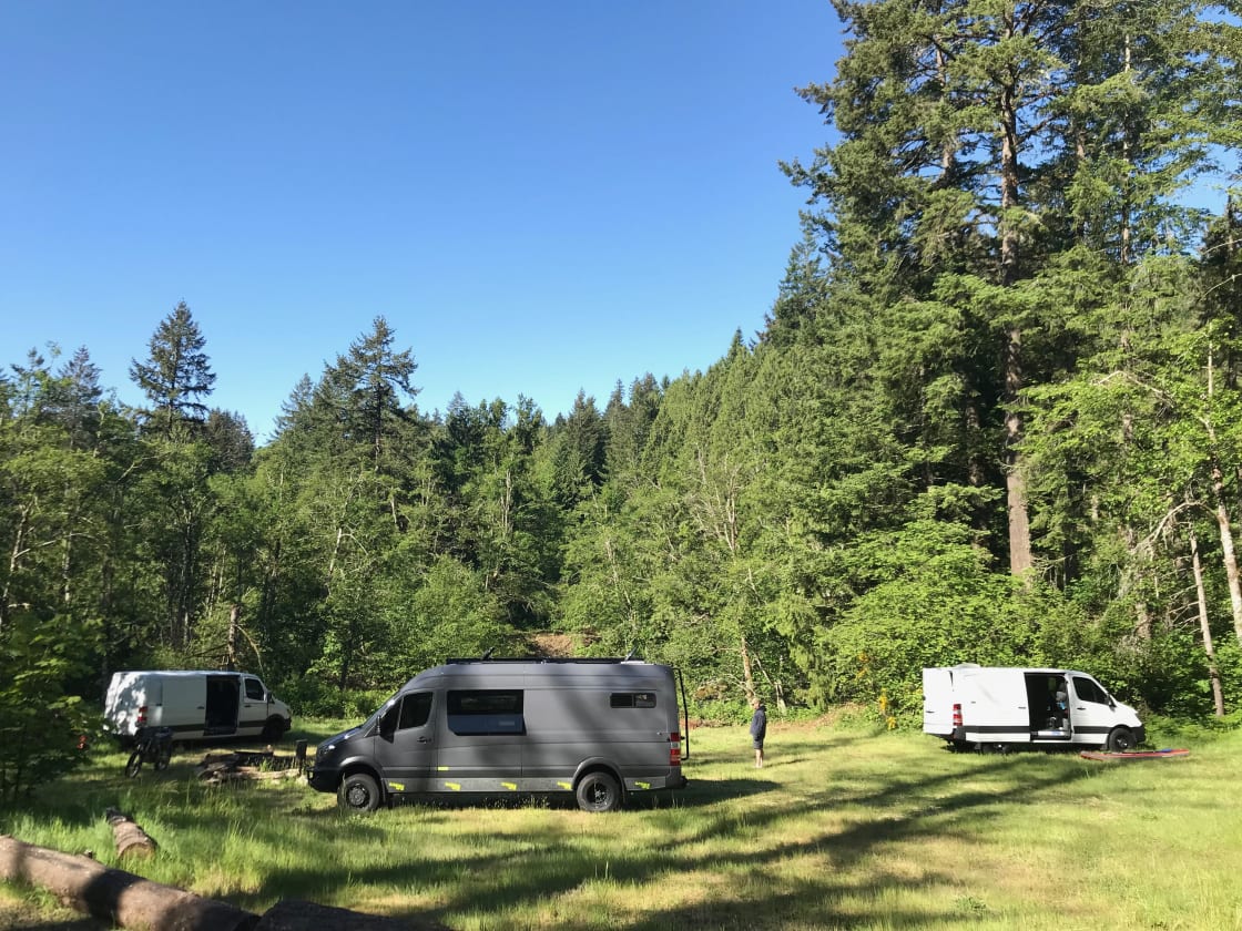Van-life at its best ... fun place to circle the wagons!