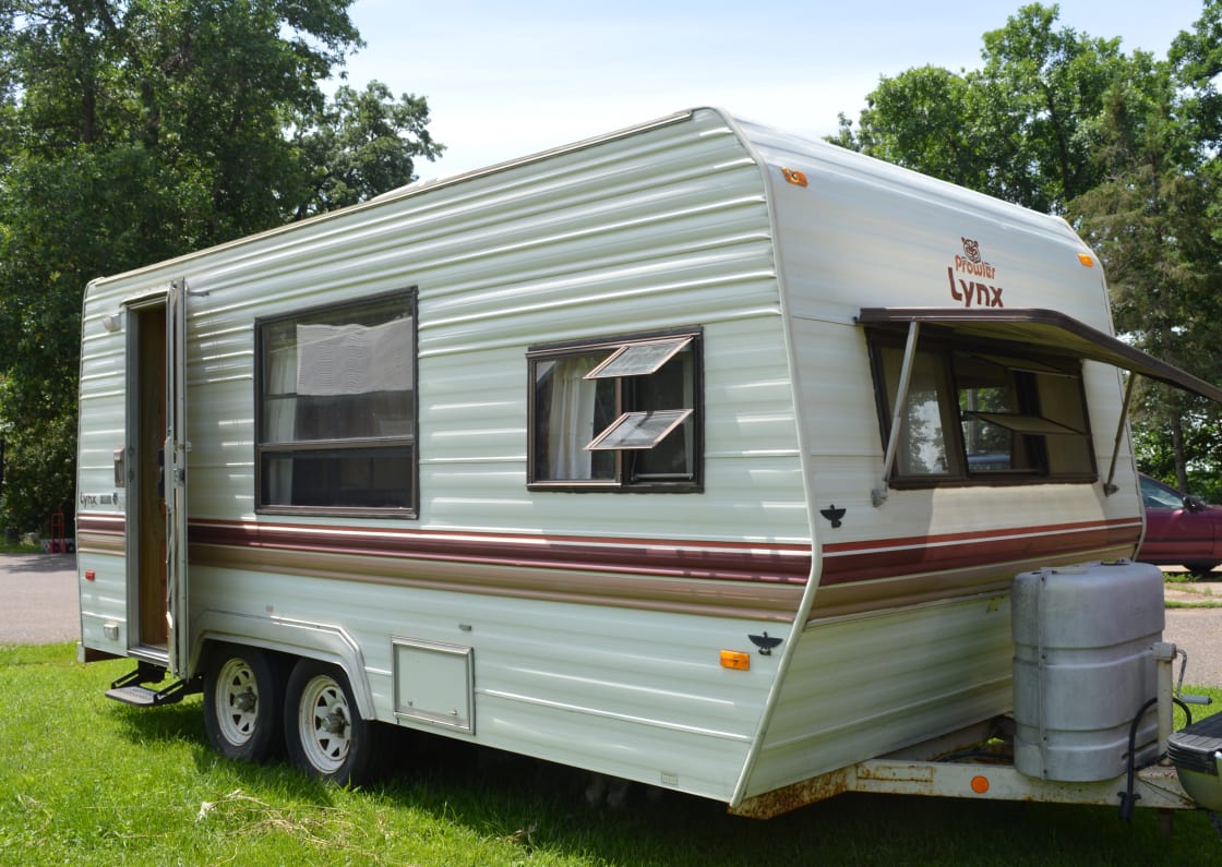 The "new" LAV & LOUNGE camper trailer
