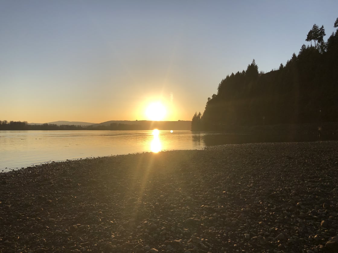 Sunset on the Columbia River, 4 miles down the road.