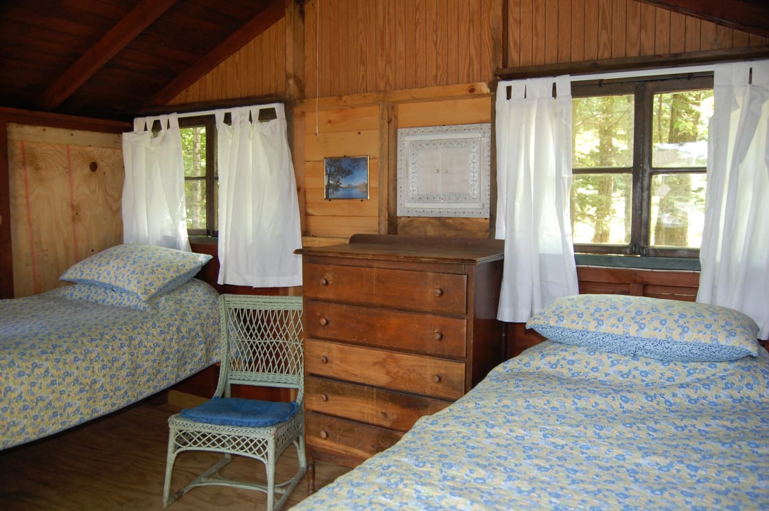Sleeping cabin with Twins