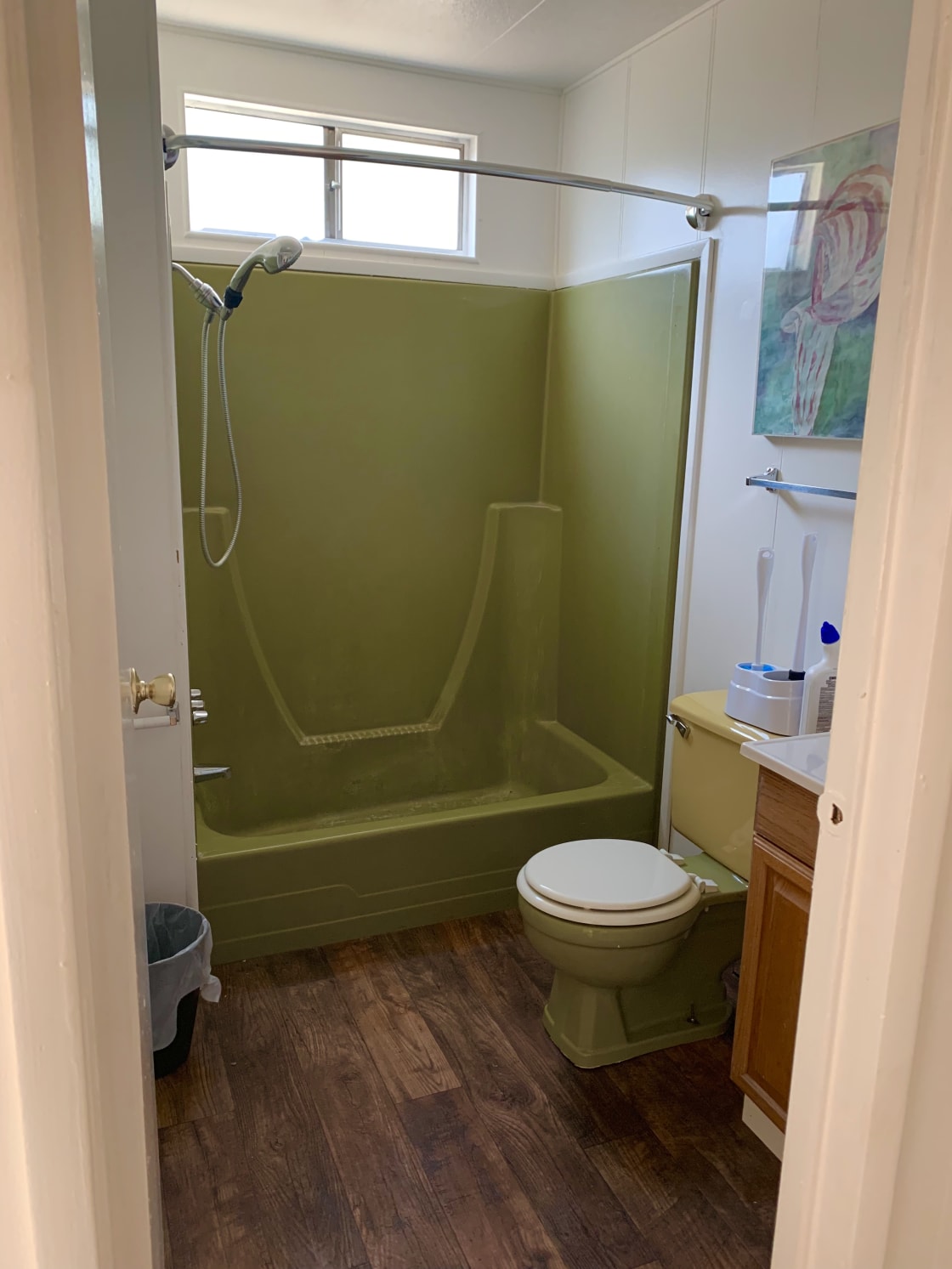 This is a shared bathroom, which is great for glancing!