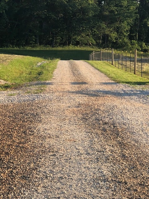 Gravel driveway with easy access to Route 29
