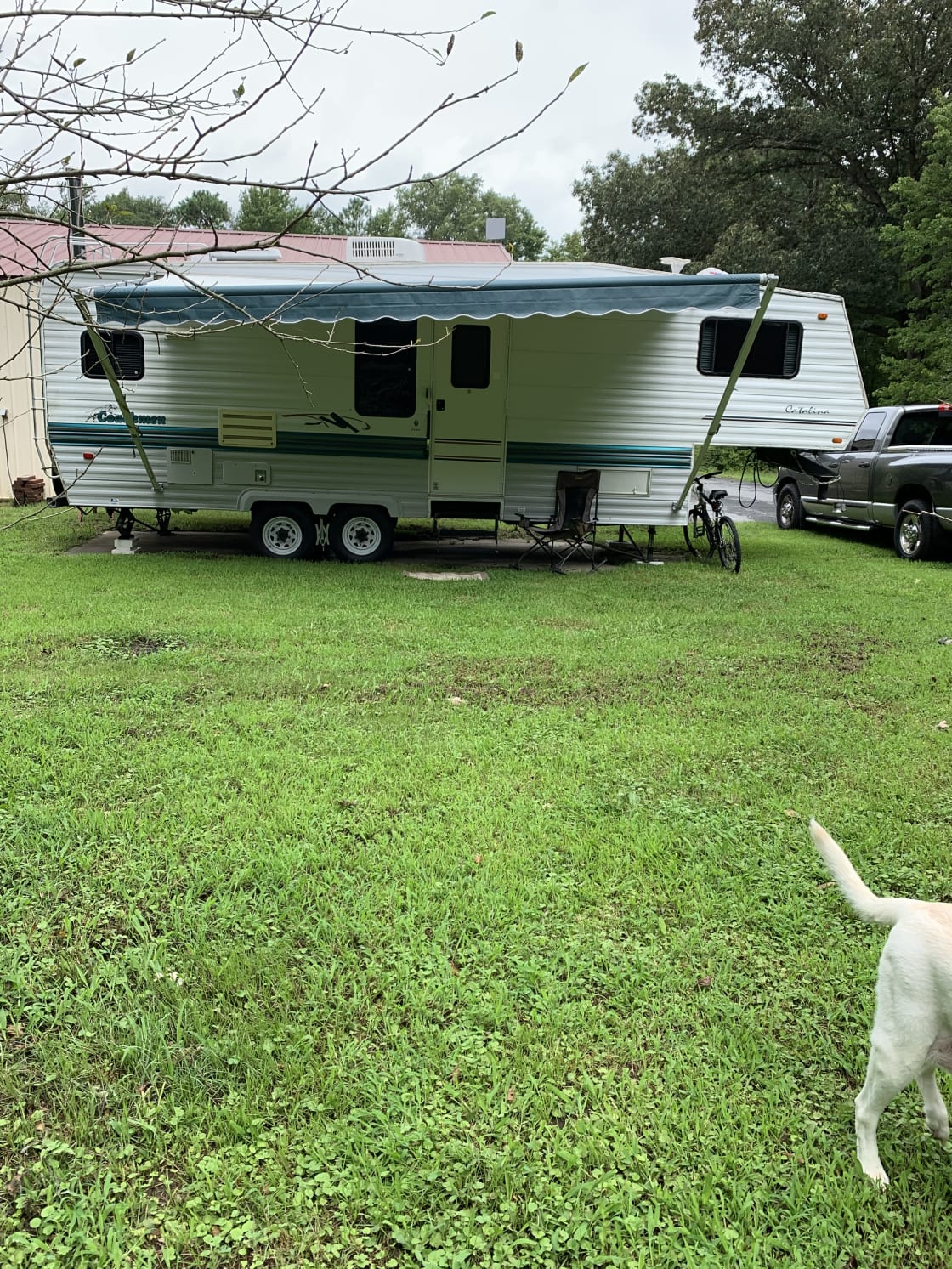 28' 5th wheel on cement pad.  Large patio area with fire pit