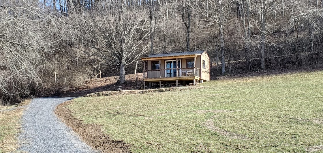 Pond View Cabin in West Virginia