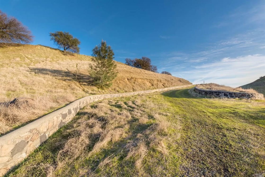 30+ Acres - 270° Views in Vacaville