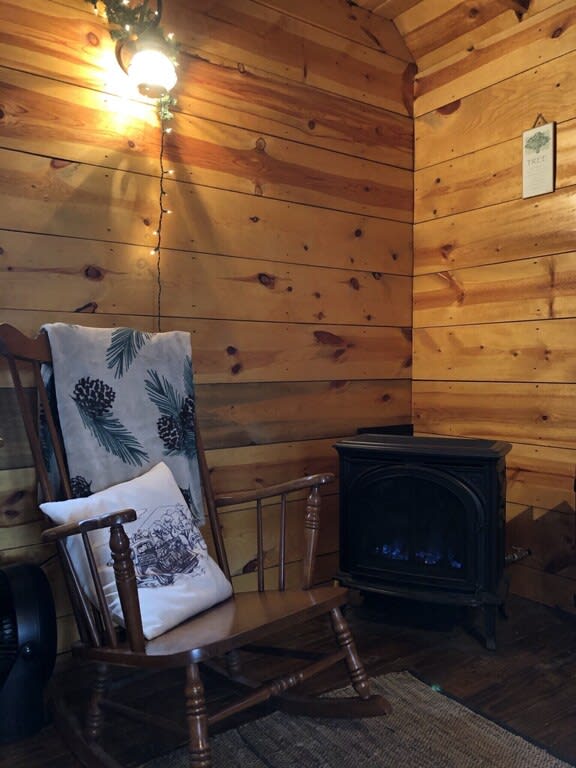 Hallstead Cabin & Camping
