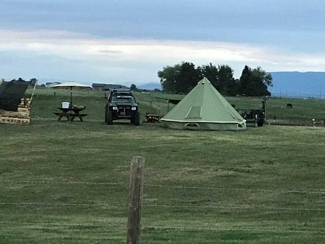 Our first campers arrived, what a cool tent 