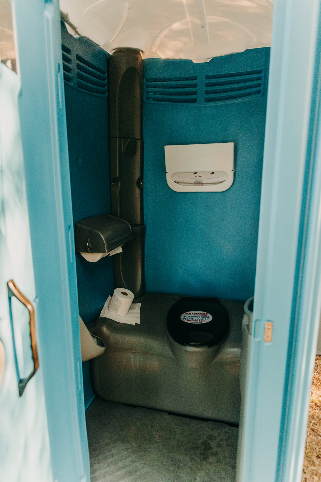 A SUPER clean toilet that even smells good AND has a hand-washing station inside!