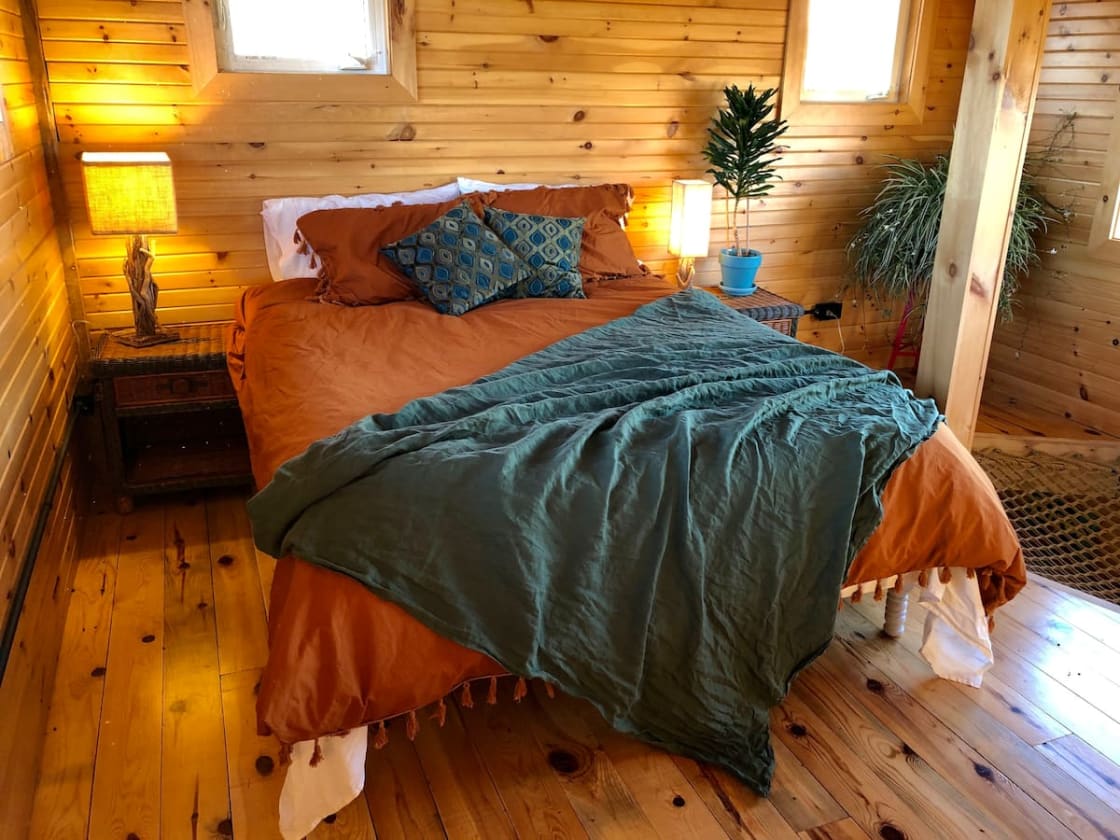 Super cozy Endy mattress with a warm duvet