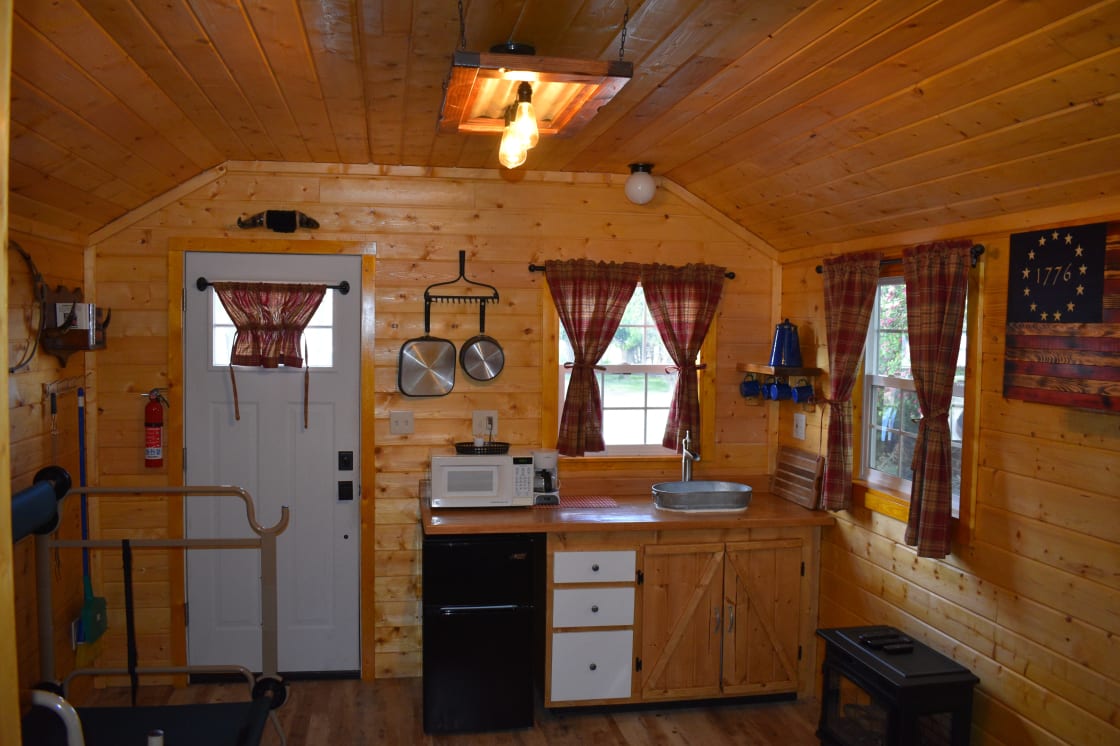 Both cabins have kitchenettes, which include:
refrigerator/freezer
small microwave
cooking utensils / pot pans
coffee pot/cups
Mr. Coffee
complimentary coffee and condiments
mixing bowls