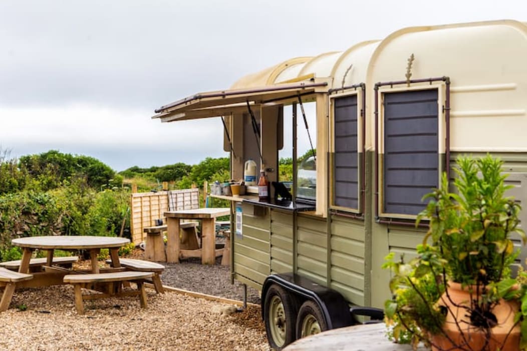 Our little food trailer serves delicious locally sourced food and drinks.
