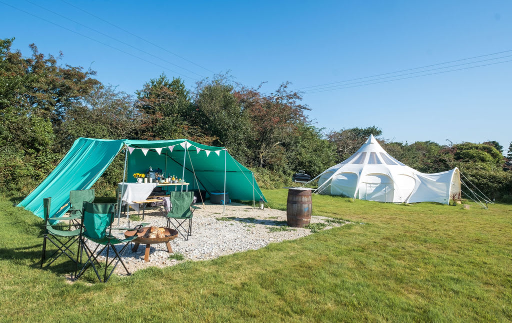 Your lotus belle 6m star gazer and kitchen tent.