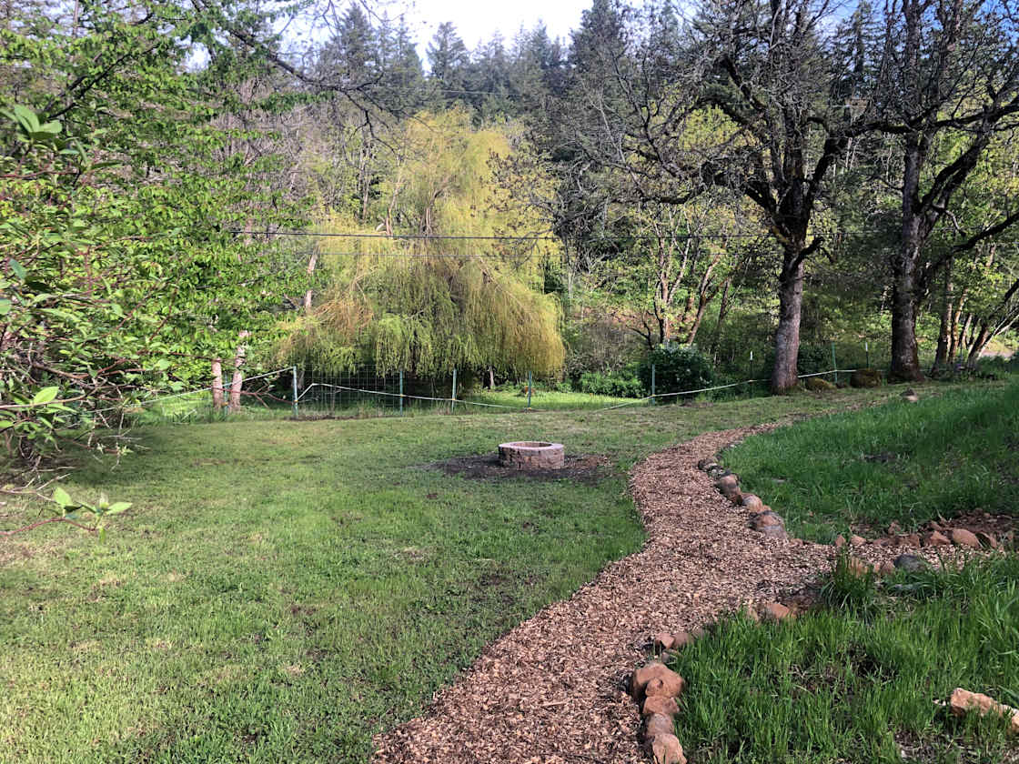 Creekside Hood River Basecamp