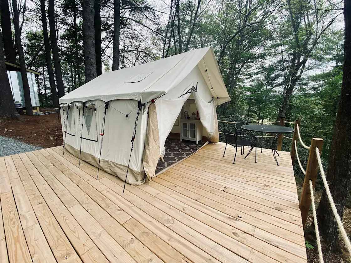 Glamping in Pisgah. Views + privacy