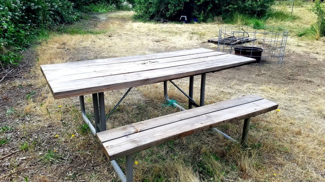 We have a firepit and picnic table for your use. Bring your own firewood!